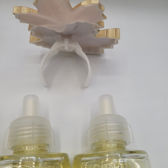 New Airwick Cover Decor and Refills - Picture 3 of 3